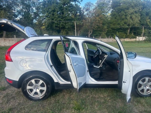 Volvo XC60 2,0   s naftovým motorem D3