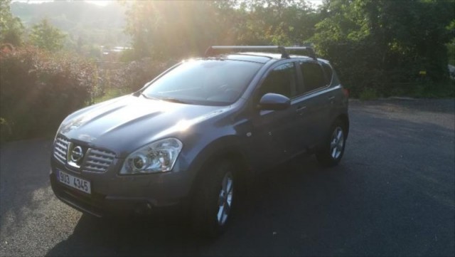 Nissan Qashqai 2,0   104 kW automat s 4x4