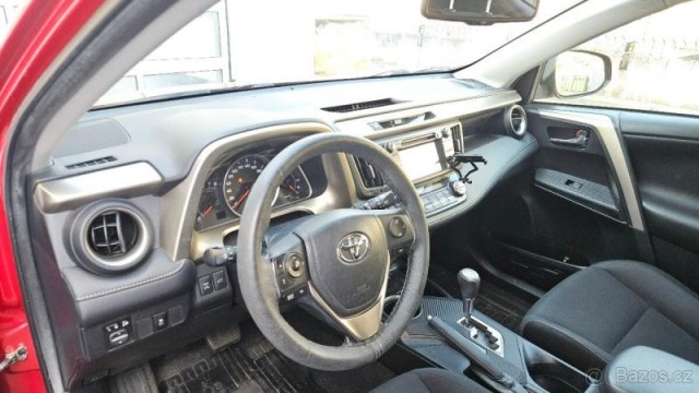 Toyota RAV4 benzin 4x4, automat, 2014