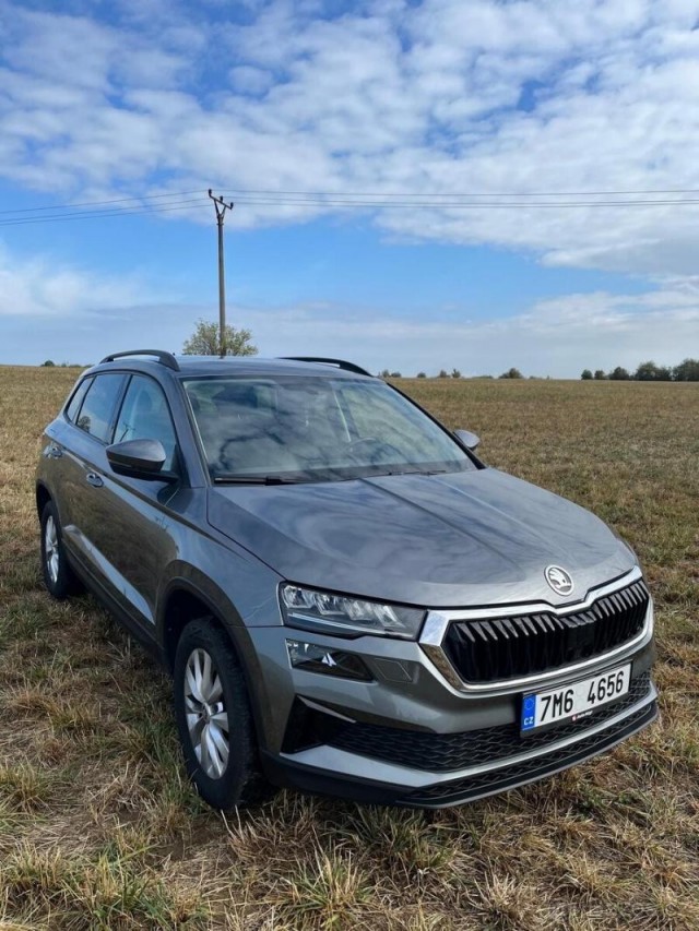 Škoda Karoq 1,5   TSI 2023, najeto 35000 k