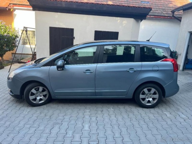 Peugeot 5008 2,0   HDi 110 kW