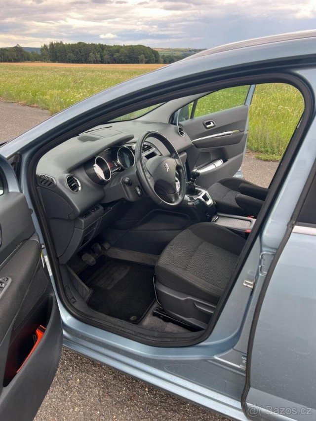Peugeot 5008 2,0   HDi 110 kW
