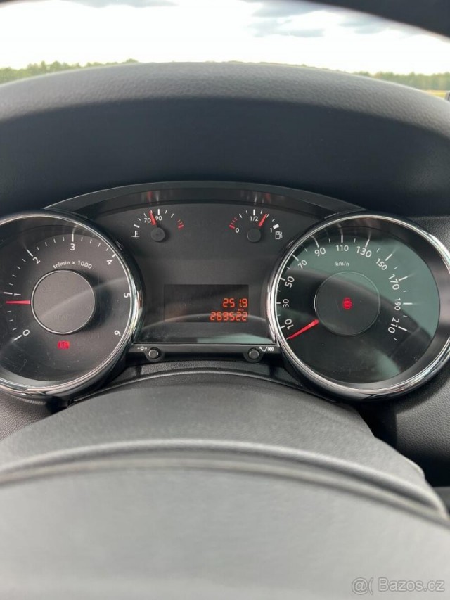 Peugeot 5008 2,0   HDi 110 kW
