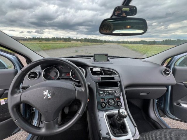Peugeot 5008 2,0   HDi 110 kW