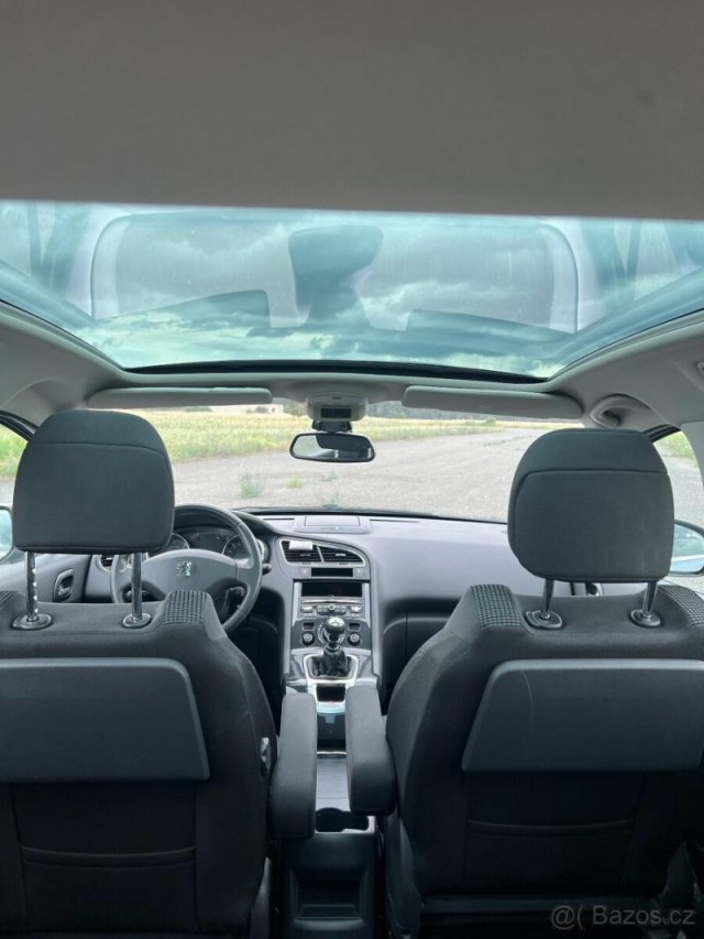 Peugeot 5008 2,0   HDi 110 kW