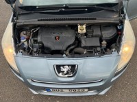 Peugeot 5008 2,0   HDi 110 kW
