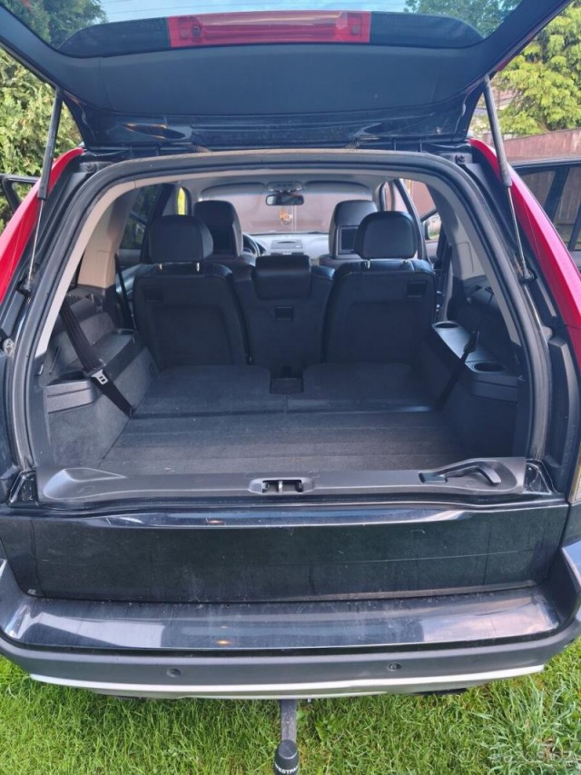 Volvo XC90 2,4   D5 120 kW, AWD, 7-míst