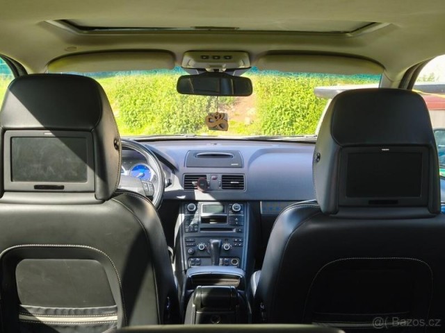 Volvo XC90 2,4   D5 120 kW, AWD, 7-míst