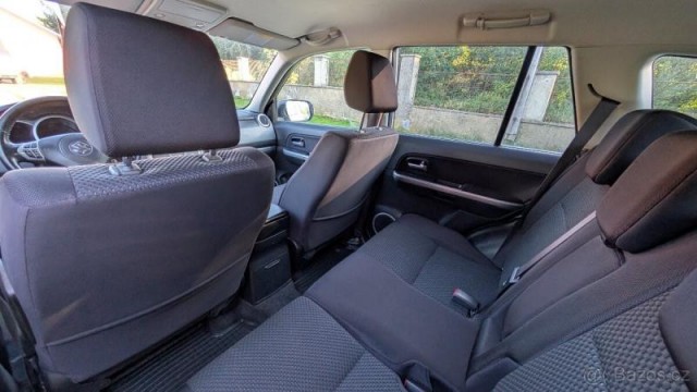 Suzuki Grand Vitara 2,4   JLX-ES 4×4, manuál, ČR