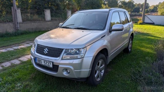 Suzuki Grand Vitara 2,4   JLX-ES 4×4, manuál, ČR