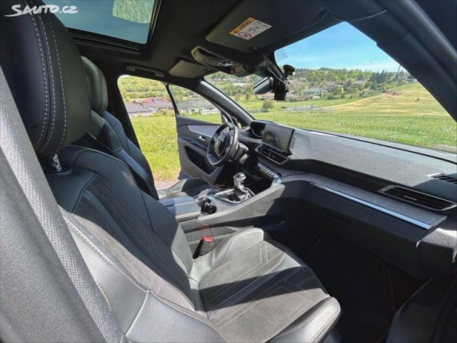 Peugeot 5008 1,5   GT BlueHDI, 7místné