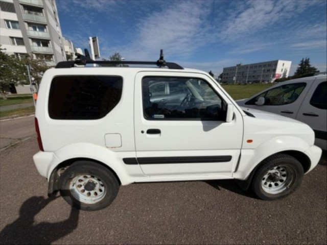 Suzuki Jimny 1,3   4x4 (62,5 kW) - tažné