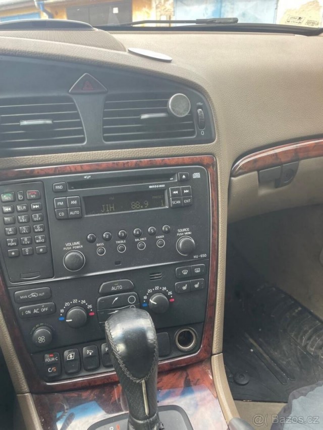 Volvo XC70 