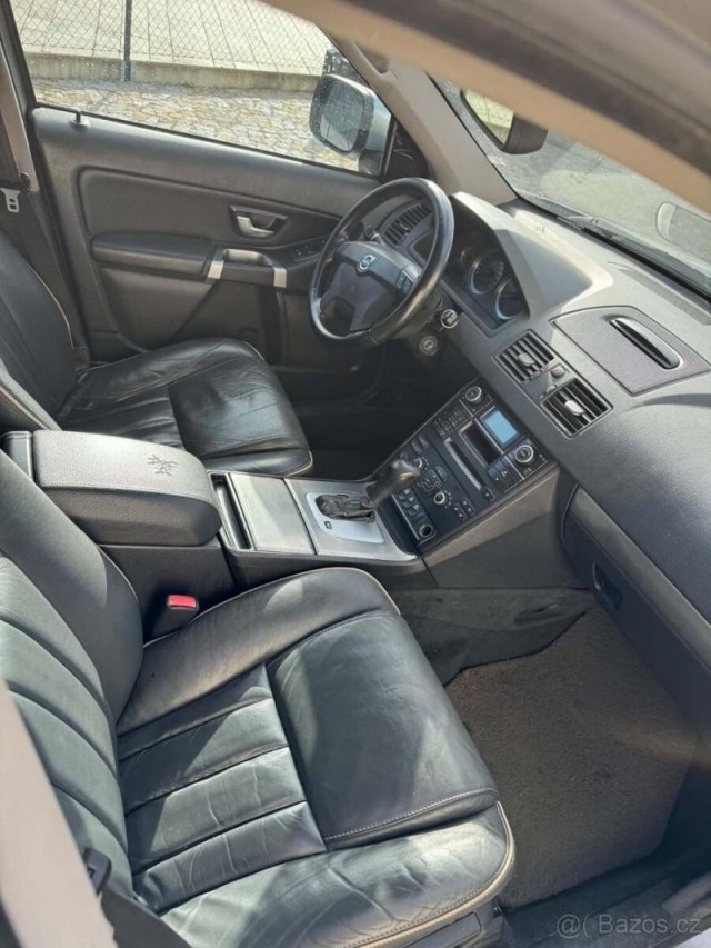 Volvo XC90 2,4   D5 AWD Summum, automat, 