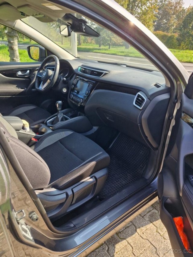 Nissan Qashqai 1,3   Nabízím k prodeji