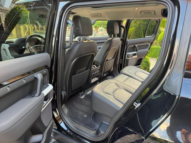 Land Rover Defender 110 P400 XS Edition