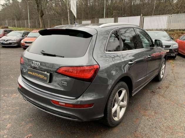 Audi Q5 2,0 TDI QUATTRO SLINE ČR,1.MAJ