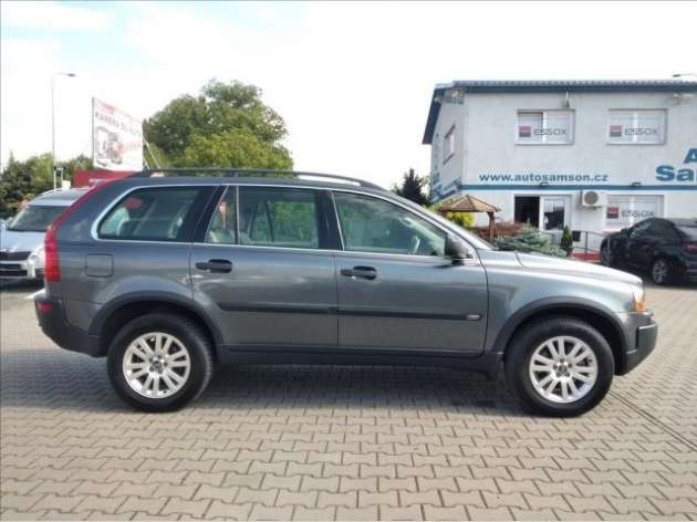 Volvo XC90 2,4 D5 120kW AUTOMAT *4x4*