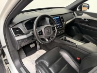Volvo XC90 B5 AWD Drive-E 2.0L R-Design A