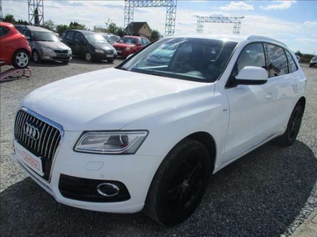 Audi Q5 2,0 TDI S-line,quattro,servis,