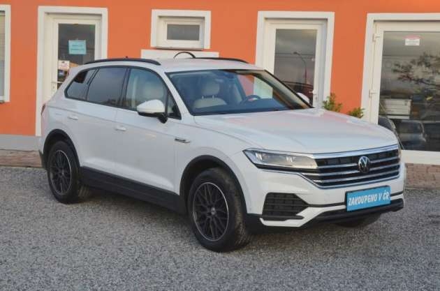 Volkswagen Touareg 3.0 TDi 200kW 4x4 / ČR / TAŽNÉ