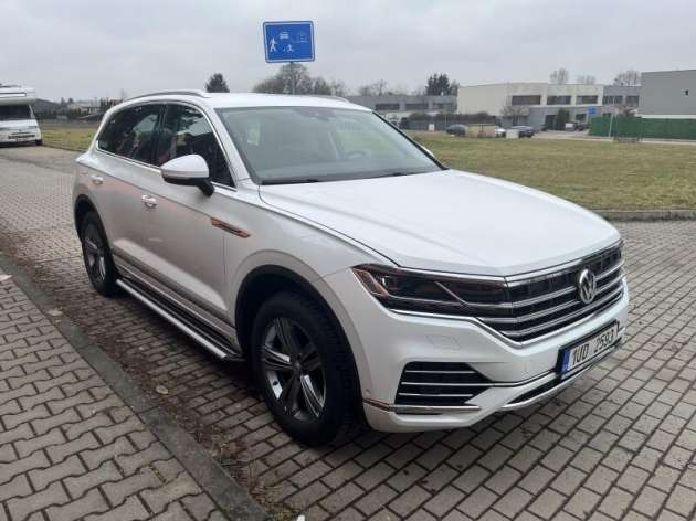 Volkswagen Touareg 3.0 TDi V6 210 kW R-Line ČR