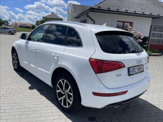Audi Q5 3,0 TDi Quattro S-Line CZauto