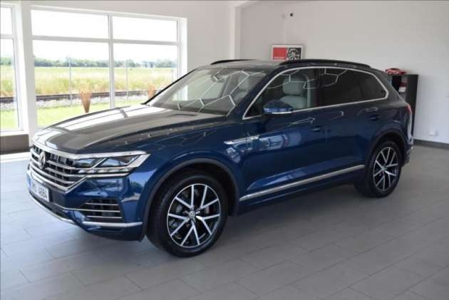 Volkswagen Touareg 4,0 V8 TDi,DSG+F1,FULL LED,DPH