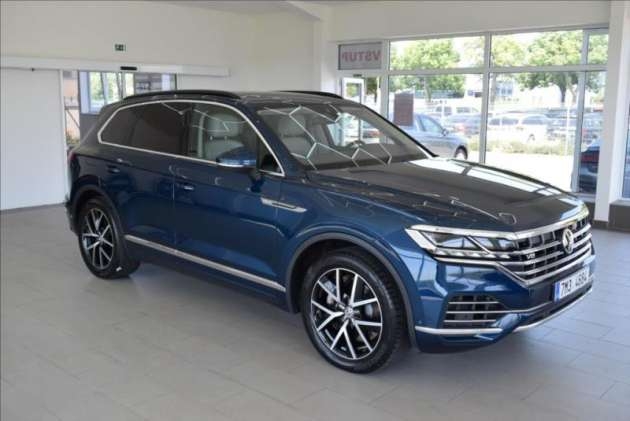 Volkswagen Touareg 4,0 V8 TDi,DSG+F1,FULL LED,DPH