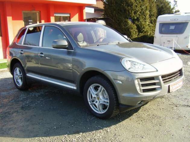 Porsche Cayenne S 4.8i V8 serviska