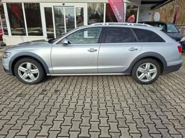 Audi A6 Allroad 3.0TDI 150kW S-TRONIC -VÝBAVA