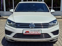 Volkswagen Touareg 4.2TDI 250kW R-LINE -ČR
