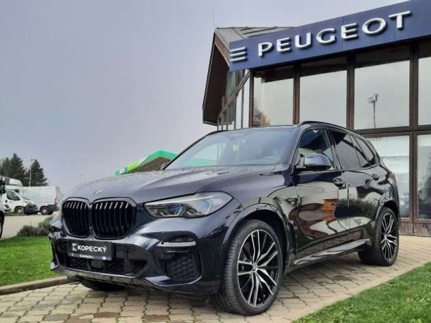 BMW X5 M50i 530k AT