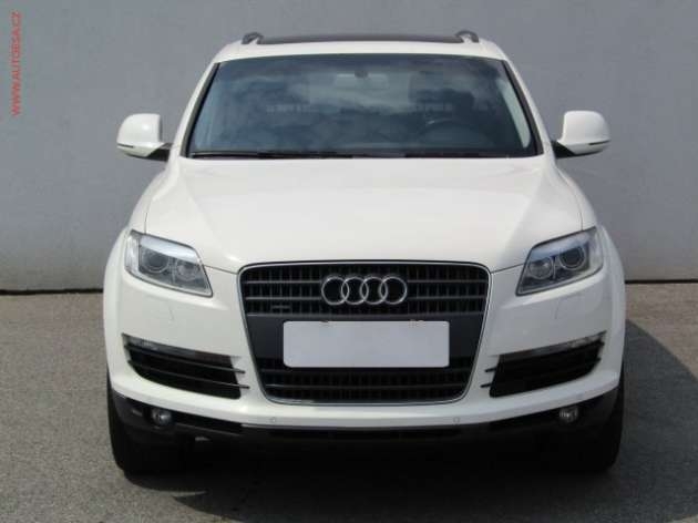 Audi Q7 Quattro 3.0 TDi, ČR, AT