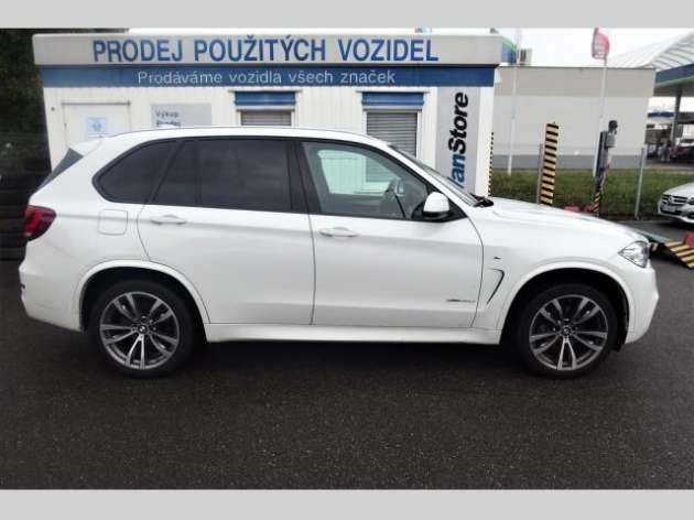 BMW X5 3.0 xDrive M paket ČR 1.maj