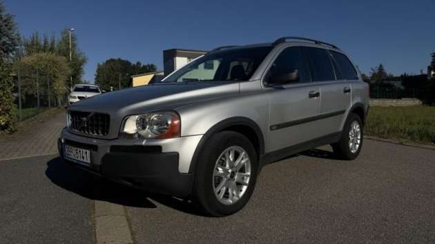 Volvo XC90 2.4 D5 MANUÁL 120KW HEZKÝ STAV