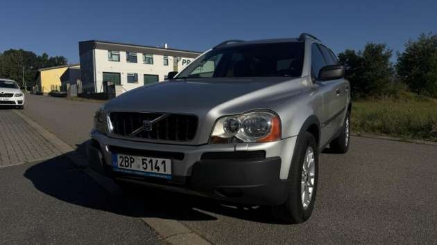 Volvo XC90 2.4 D5 MANUÁL 120KW HEZKÝ STAV