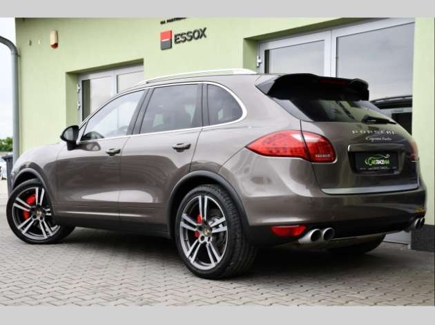 Porsche Cayenne 4.8 V8 TURBO PANO TOP STAV ČR