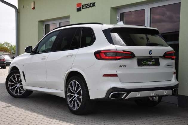 BMW X5 3,0d xDrive M-SPORT ČR 1.M