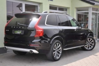 Volvo XC90 D5 AWD MOMENTUM ČR